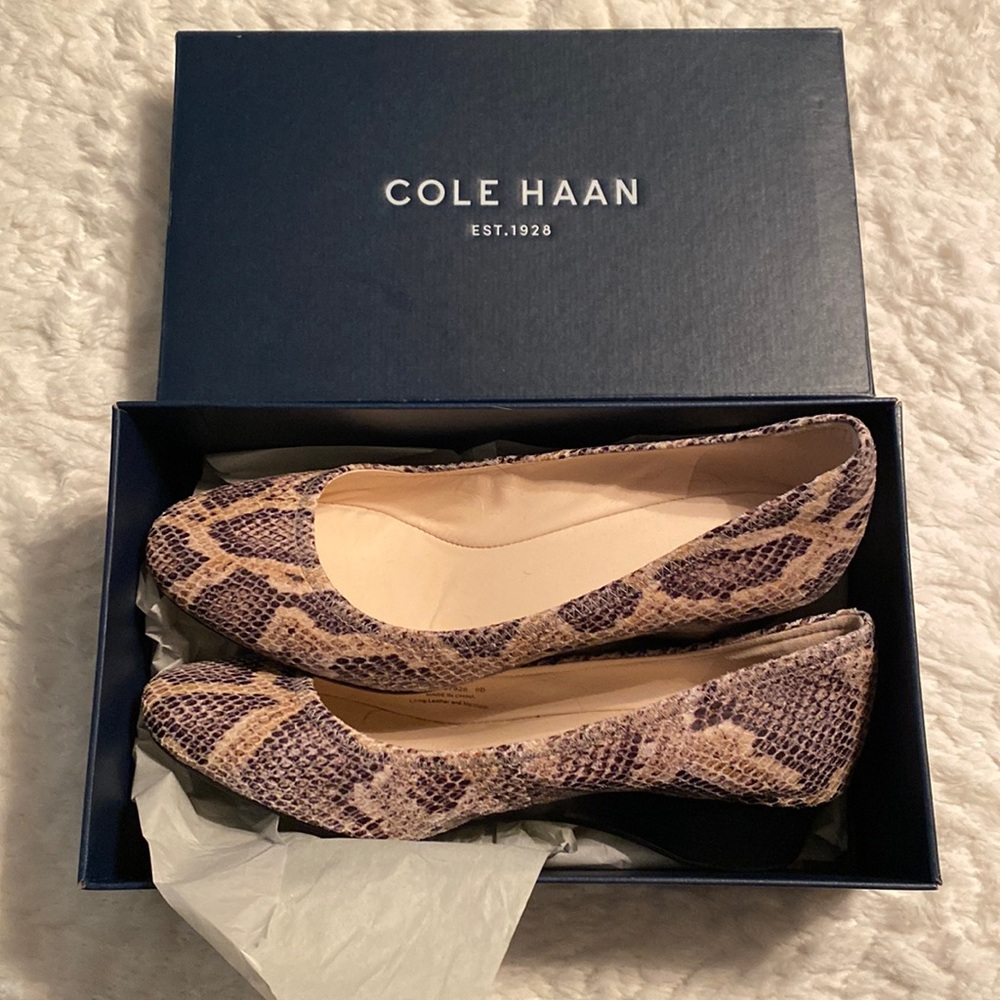 cole Hann wedge size 9